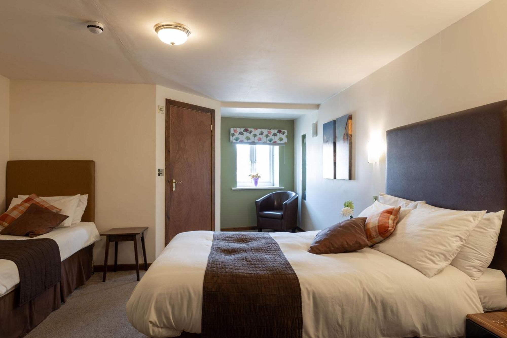 Hotel The Warehouse Yeovil Habitación foto