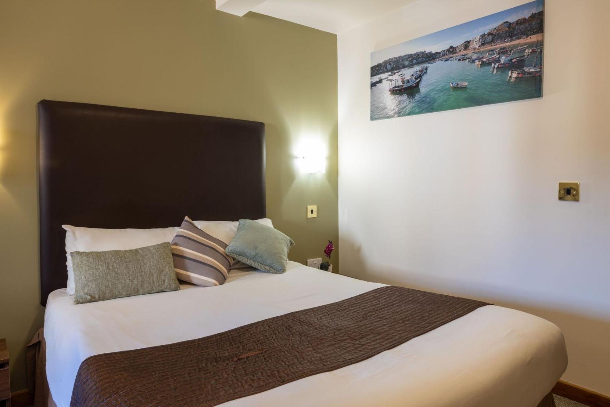 Hotel The Warehouse Yeovil Habitación foto